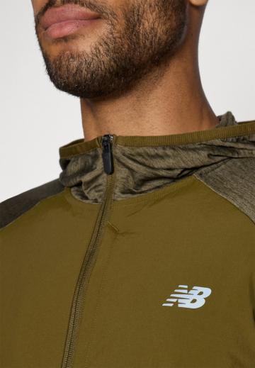 Спортивная куртка