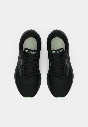 Беговые кроссовки