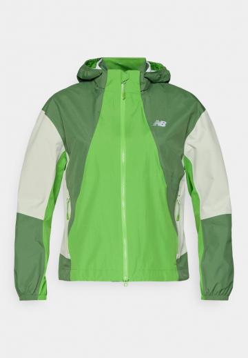 Спортивная куртка