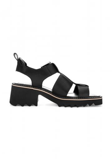 Босоножки на платформе