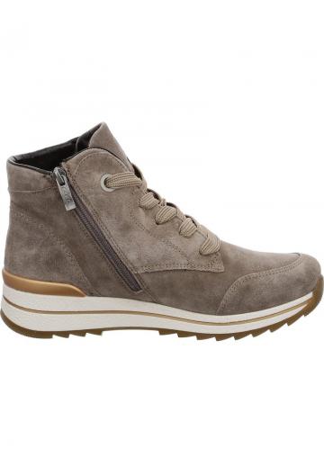 Ботинки на шнуровке