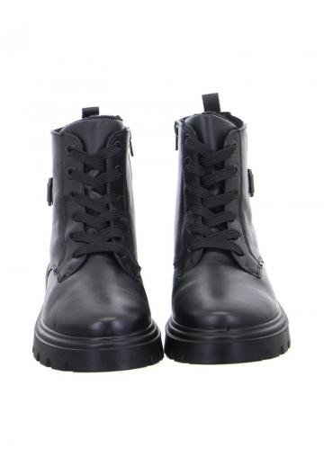 Ботинки на шнуровке