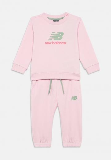 Набор одежды