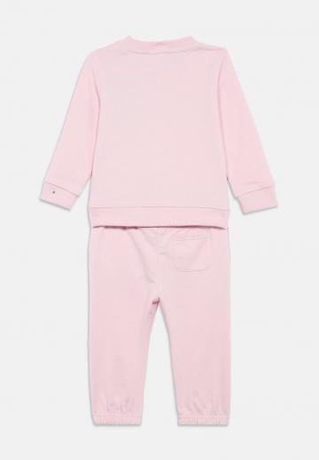 Набор одежды