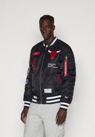 Спортивная куртка