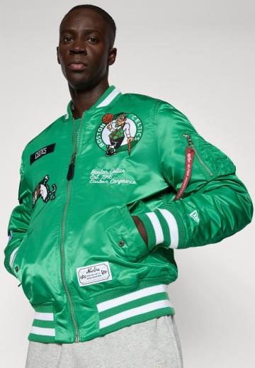 Спортивная куртка