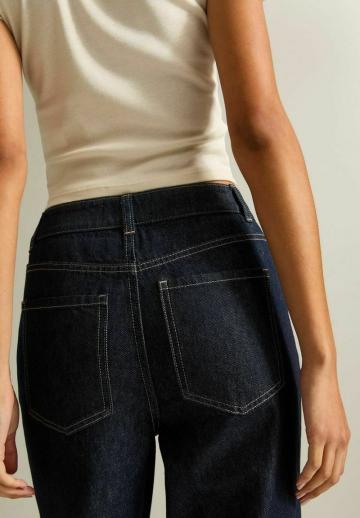 Клешеные джинсы