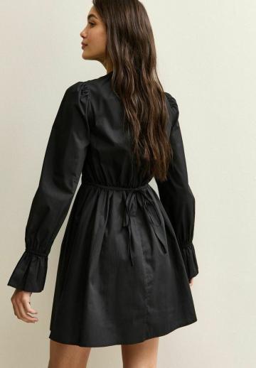 Короткое платье