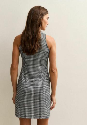 Короткое платье