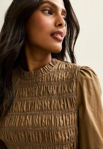 Короткое платье