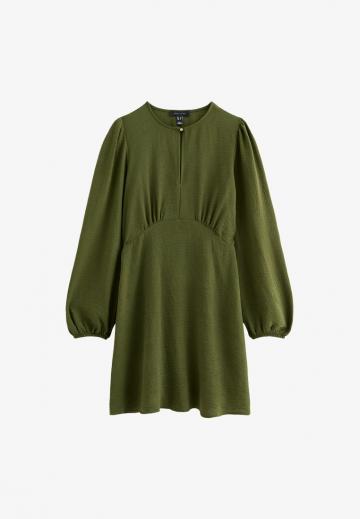 Короткое платье