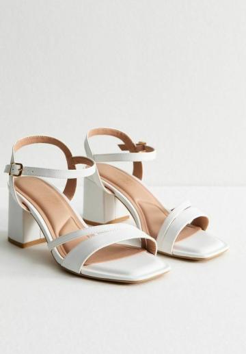 Гандбольные кроссовки