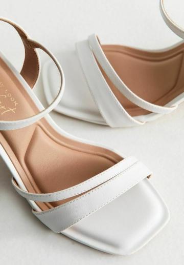 Гандбольные кроссовки