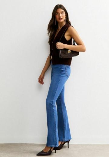 Клешеные брюки