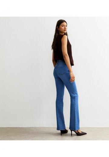 Клешеные брюки