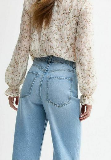 Свободные джинсы