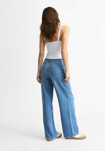 Свободные джинсы