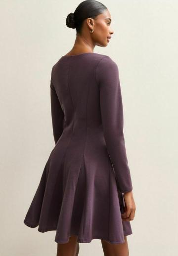 Короткое платье