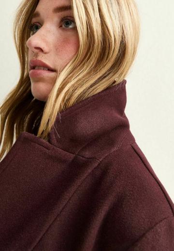 Шерстяное пальто