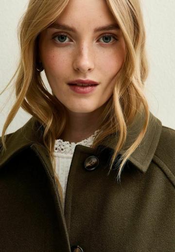 Шерстяное пальто