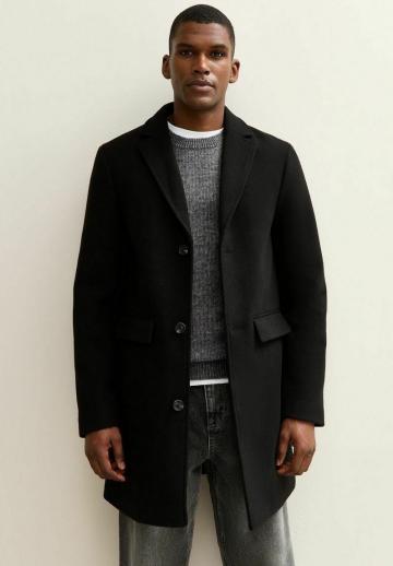 Короткое пальто