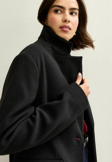 Шерстяное пальто