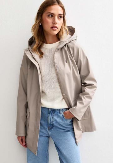 Короткое пальто