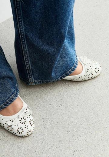 Гандбольные кроссовки