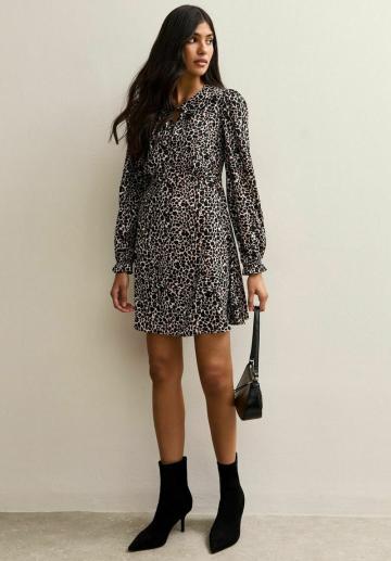 Короткое платье