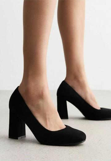 Туфли с высоким носом