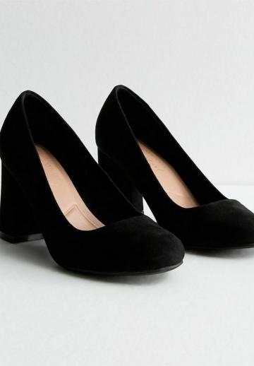 Туфли с высоким носом