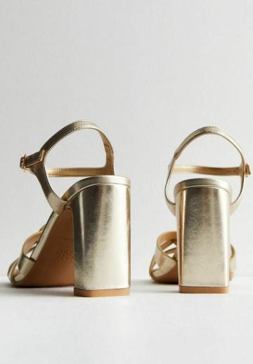 Гандбольные кроссовки