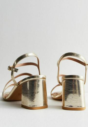 Гандбольные кроссовки