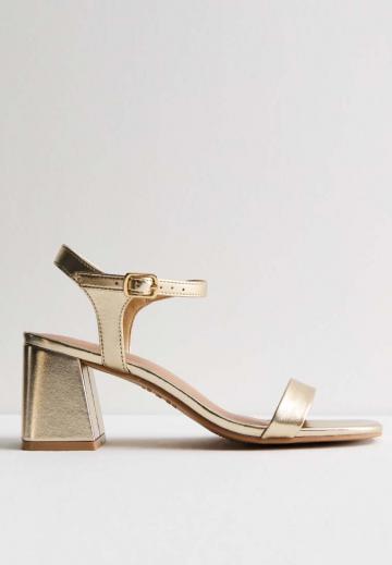 Гандбольные кроссовки