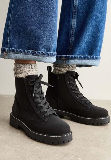 Широкие сапоги