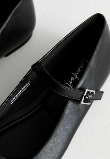 Туфли с ремешком