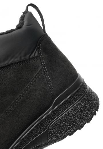 Зимние ботинки