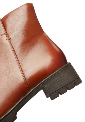 Полусапожки на платформе