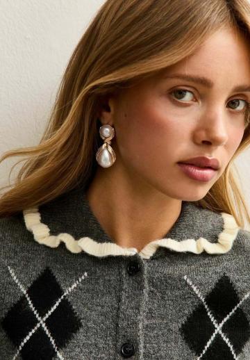 Жаккардовая вязаная кофта