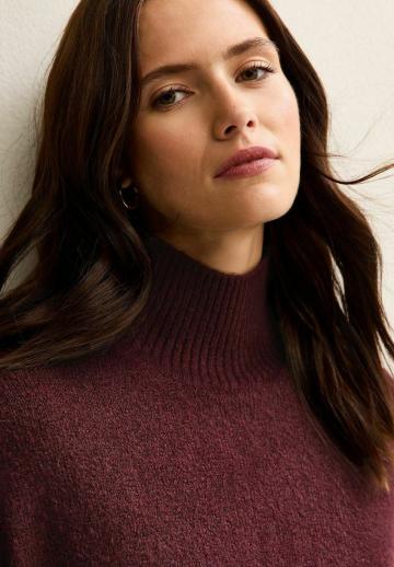 Вязаное платье