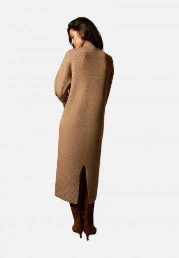 Вязаное платье