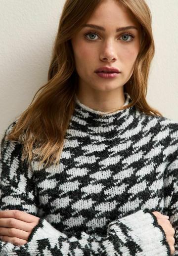 Длинный пуловер