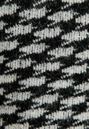 Длинный пуловер