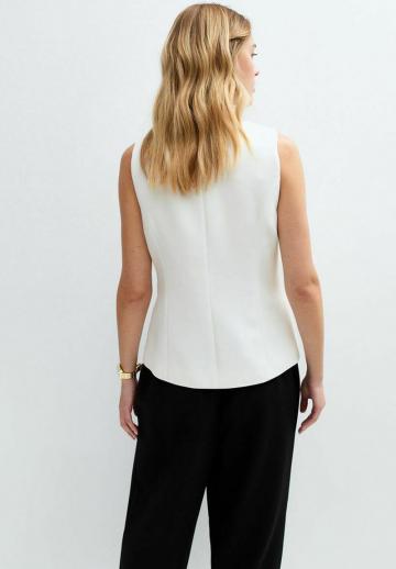 Джинсовая жилетка