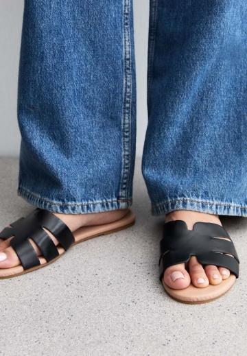 Гандбольные кроссовки