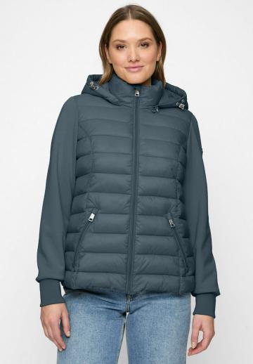 Зимняя куртка