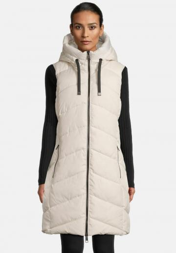 Длинный жилет