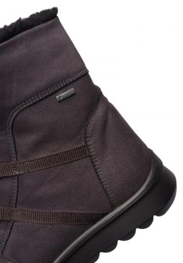 Сапожки на танкетке