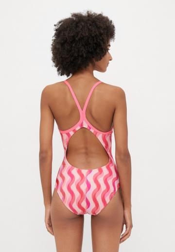 Слитный купальник