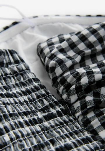 Платье без бретелек